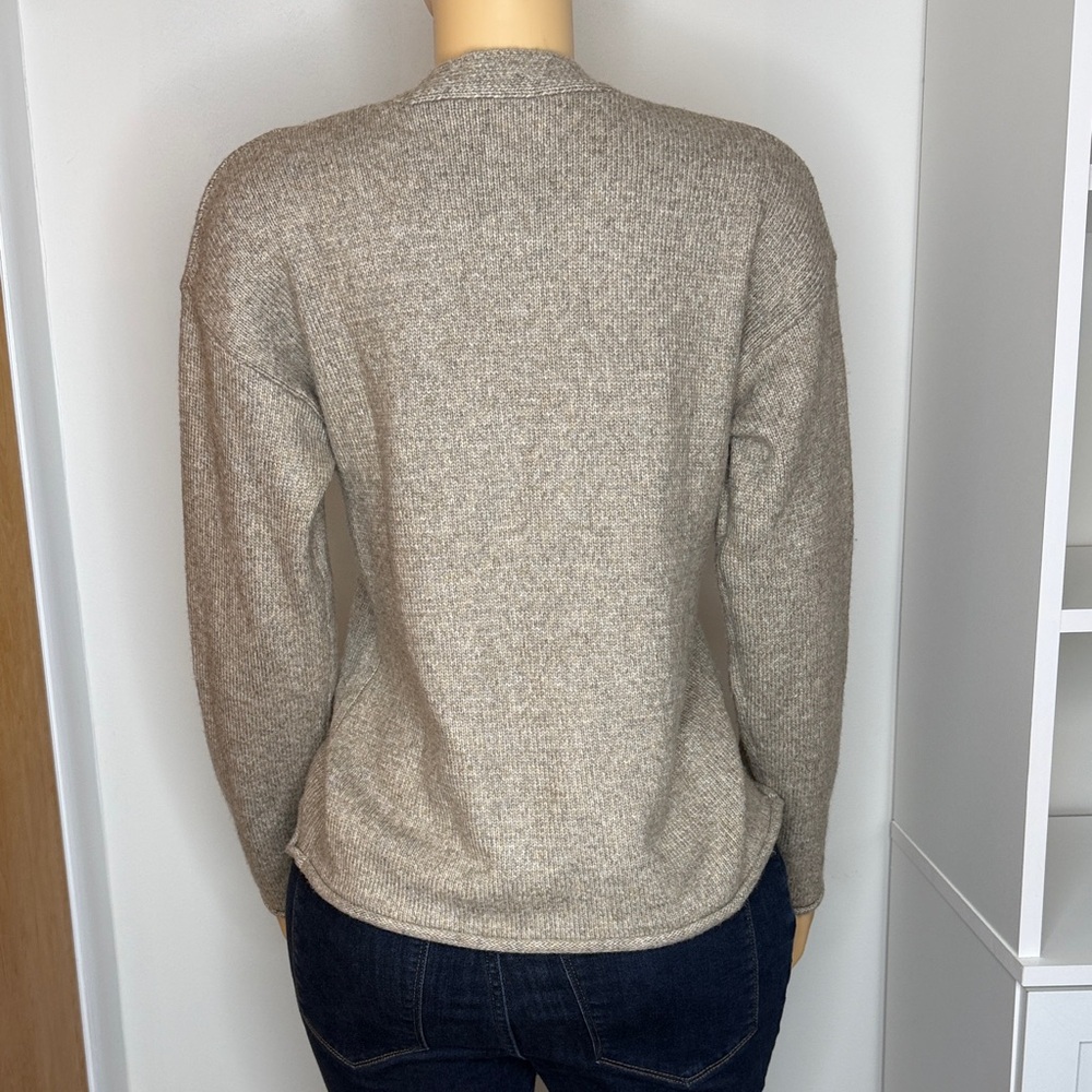 Member’s Mark Soft Knit V-Neck Cardigan – Neutral Heather Beige – XS - Picture 7 of 14